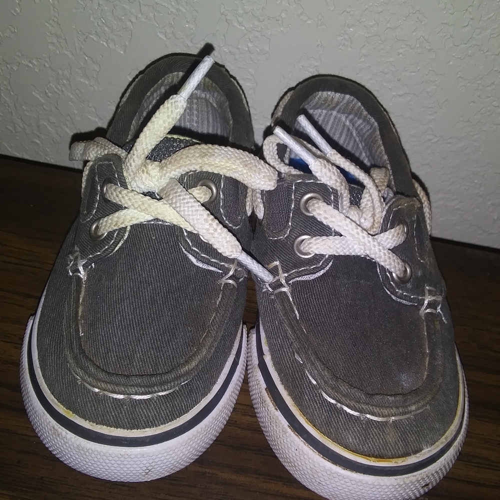 Cat&Jack toddler boy shoes